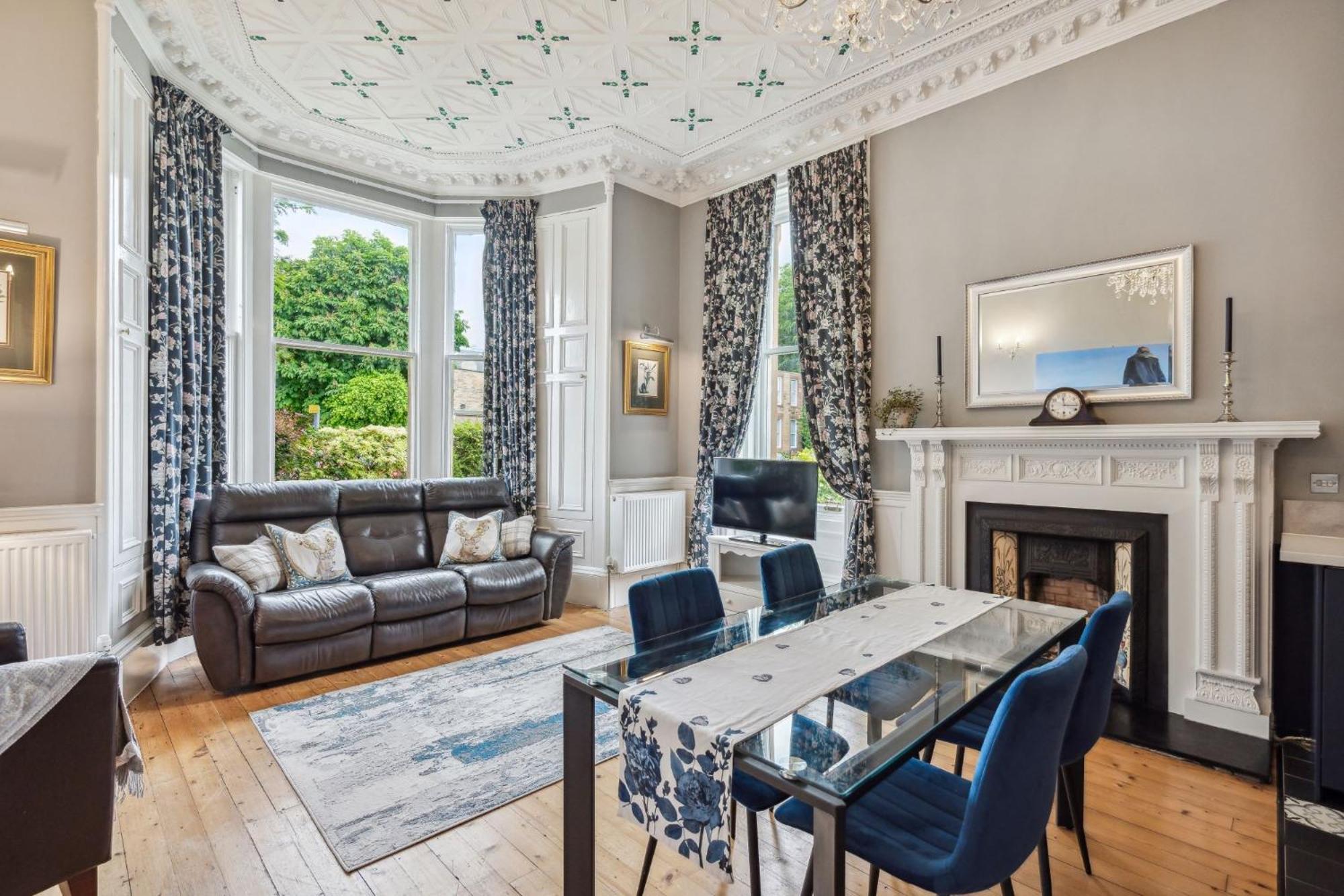 A Two Bedroom Apartment - Victorian Villa At 8 Priestfield Road EDI Eksteriør bilde